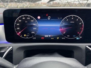 Mercedes CLA C118/X118 Coupe Facelifting 1.3 200 163KM 2025 MERCEDES-BENZ CLA 200 AMG Line Sedan 1.3 (163KM) 2025, zdjęcie 9