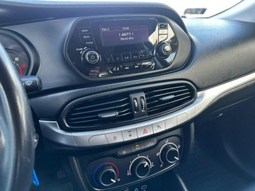 Fiat Tipo II Hatchback 1.4 95KM 2018 Fiat Tipo SalonPL! Czujniki Klimatyzacja Bluetooth, zdjęcie 18