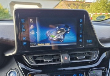 Toyota C-HR I Crossover 1.8 Hybrid 122KM 2017 Toyota C-HR 1,8 Hybrid Prestige Skora Kamera Navi 1.8 Hybryda 122KM, zdjęcie 20
