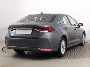Toyota Corolla XII Sedan 1.5 VVT-i 125KM 2022 Toyota Corolla 1.5 VVT-i, Salon Polska, zdjęcie 4
