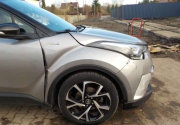 Toyota C-HR I Crossover 1.8 Hybrid 122KM 2018 Toyota C-HR Okazja 1.8 Hybryda 122KM, zdjęcie 22
