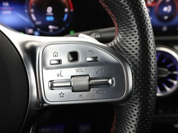 Mercedes CLA C118/X118 Shooting Brake Plug-In 1.3 250e 218KM 2023 Mercedes CLA 250 PHEV full LED skóra/alcantara, zdjęcie 31