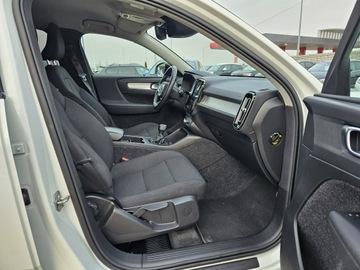 Volvo XC40 Crossover 2.0 D3 150KM 2019 Volvo XC 40 2,0 diesel 150KM MOMENTUM, zdjęcie 7