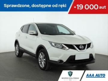 Nissan Qashqai II Crossover 1.2 DIG-T 115KM 2015 Nissan Qashqai 1.2 DIG-T, Navi, Klima