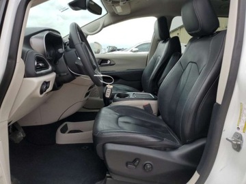 Chrysler Pacifica II 2022 Chrysler Pacifica Hybrid Touring L 2022 3.6l 3.6 Hybryda 260KM, zdjęcie 7