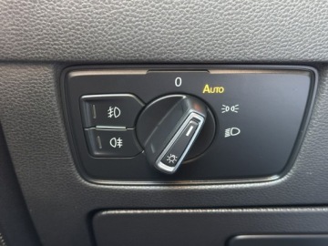 Volkswagen Passat B8 Variant 2.0 TDI BlueMotion SCR 150KM 2018 Volkswagen Passat Variant Navi, Grzane fotele, HAK, zdjęcie 28