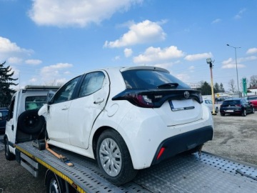 Toyota Yaris IV Hatchback 1.5 Dynamic Force 125KM 2022 Toyota Yaris 1.5benz 125KM/Salon PL/I WŁ/FV23%, zdjęcie 5