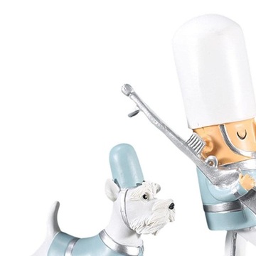 Традиционные поделки Деревянные фигурки солдатиков Щелкунчик и лягушка