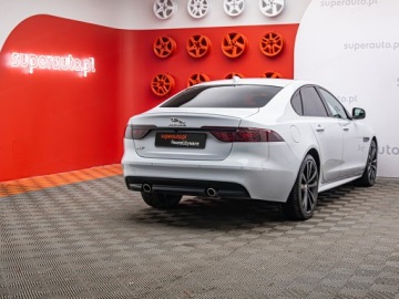 Jaguar XF II Sedan 2.0 i4D 240KM 2019 JAGUAR XF 2.0 AWD R-Sport aut Sedan 241KM 2019, zdjęcie 5