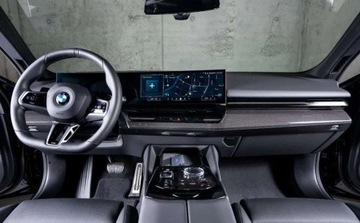 BMW Seria 5 G90-91 2025 BMW Seria 5 540d xDrive, Panorama, M sport, Pakiet Travel, Bowers, 21 cali, zdjęcie 11