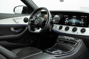 Mercedes Klasa E W213 2021 Mercedes-Benz Klasa E 2.0 Diesel 200KM, zdjęcie 28