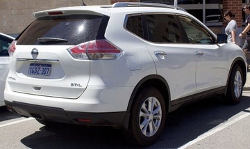 NISSAN ALMERA N15 95-98 SVĚTLO LEVÝ ZADNÍ VNĚJŠÍ