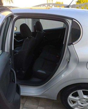 Peugeot 208 I 2013 Peugeot 208 e-HDi FAP 92 EGS6 StopampStart Allure 1.6 Diesel, zdjęcie 13