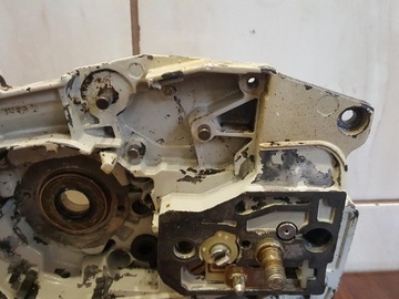 STIHL 044 046 MS440 ПОЛОВИНА КОРПУСА КОРПУСА ДВИГАТЕЛЯ