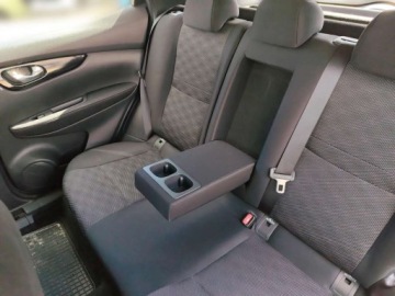 Nissan Qashqai II Crossover 1.6 dCi 130KM 2016 Nissan Qashqai Salon PL 4X4 1,6T diesel manual 1.6 Diesel 130KM, zdjęcie 15