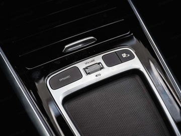 Mercedes GLB SUV Facelifting 2.0 220 190KM 2025 MERCEDES-BENZ GLB 220 4-Matic AMG Line 2.0 (190KM) 2025, zdjęcie 15