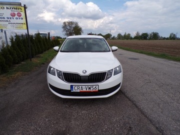 Skoda Octavia III Liftback Facelifting 1.6 TDI 115KM 2019 SKODA OCTAWIA 1.6 TDI 115 KM ZAREJESTROWANA