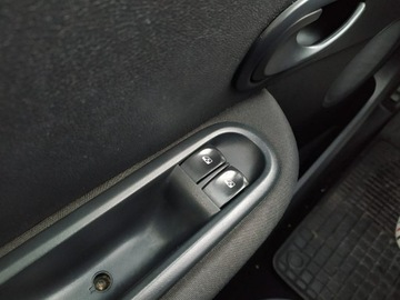 Renault Clio III Hatchback 5d 1.2 i 16V 65KM 2008 Renault Clio 1.2 65KM dobrze utrzymany, zdjęcie 11