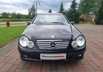 Mercedes Klasa C W203 Coupe W203 1.8 (C 200 Kompressor) 163KM 2004 Mercedes-Benz Klasa C Super stan 1.8 Benzyna 163KM, zdjęcie 1