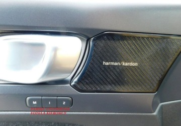 Volvo XC40 2021 Volvo XC 40 2.0T INSCRIPTION Bezowa Skora BLiS 2.0 Benzyna 197KM, zdjęcie 27