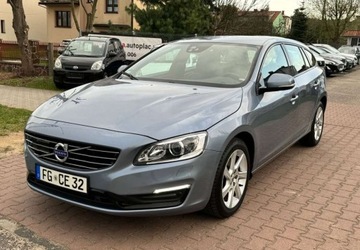 Volvo V60 I 2017 Volvo V60 Volvo V60 T3 Momentum