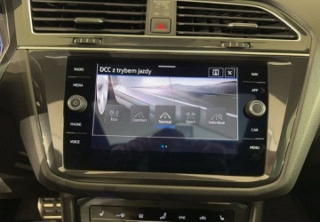 Volkswagen Tiguan II SUV Facelifting 2.0 TSI 245KM 2022 Volkswagen Tiguan VAT 23 R-Line 2.0TSI 245KM DSG 4motion 2022 r., Salon PL,, zdjęcie 31