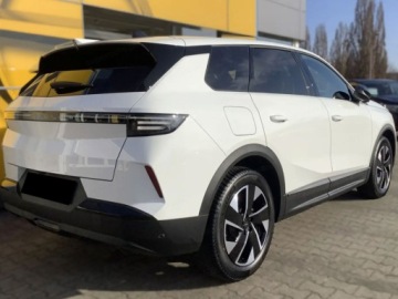 Opel 2026 Od ręki - GS 1.2 Turbo 145KM / panoramiczne okno dachowe, hak, zdjęcie 4