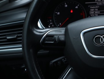 Audi A6 C7 Avant Facelifting 2.0 TDI ultra 190KM 2014 Audi A6 2.0 TDI, 187 KM, Automat, Xenon, Bi-Xenon, zdjęcie 21