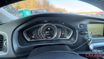 Volvo V40 II Cross Country D3 150KM 2015 Volvo V40 2.0d3 204KM bi xenon asyst.park Navi kamera panorama zamiana 1, zdjęcie 27