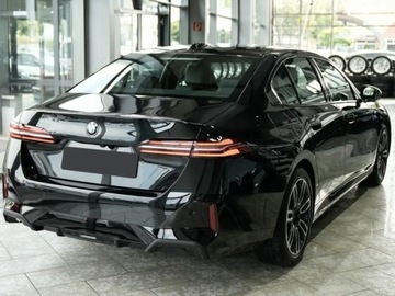 BMW Seria 5 G90-91 Touring 2.0 520d 197KM 2025 BMW Seria 5 520d xDrive Sport Sedan 2.0 (197KM) 2025, zdjęcie 1