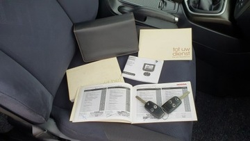 Honda Civic IX Hatchback 5d 2.2 i-DTEC 150KM 2011 Honda Civic 2.2 iDTEC 150KM # Climatronic # Kamera, zdjęcie 26