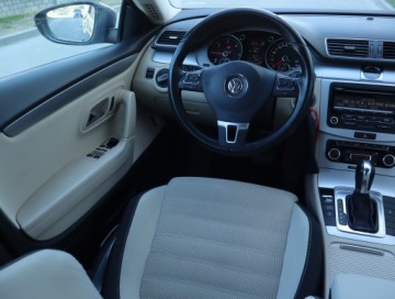 Volkswagen Passat CC 2.0 TDI-CR DPF 140KM 2011 VW Passat CC 2.0 TDI, Salon Polska, Automat, zdjęcie 6