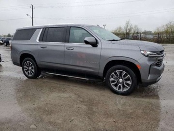 Chevrolet Suburban GMT900 2021 Chevrolet Suburban 2021, 5.3L, 4x4, K1500 LT, od ubezpieczalni 5.3 Benzyna, zdjęcie 3