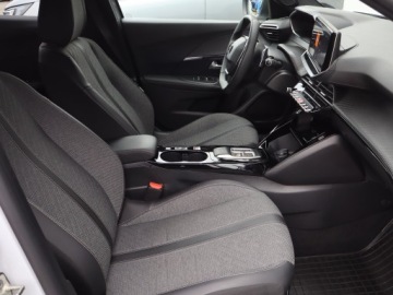 Peugeot 2008 II SUV 1.2 PureTech 130KM 2023 Peugeot 2008 1.2 PureTech, Salon Polska, zdjęcie 8