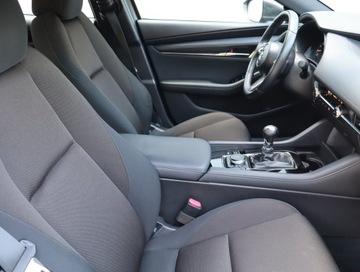 Mazda 3 IV Hatchback 2.0 Skyactiv-X 180KM 2020 Mazda 3 2.0 Skyactiv-X, Navi, Klima, Klimatronic, zdjęcie 8