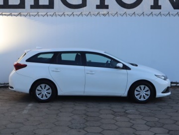 Toyota Auris II Hatchback 5d Facelifting 1.33 Dual VVT-i 99KM 2017 Toyota Auris 1.3 Dual VVT-i, Salon Polska, zdjęcie 5