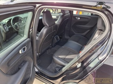 Volvo XC40 Crossover 1.5 T3 163KM 2020 Volvo XC 40 1,5 T3 BENZ 163KM klima elektryka kamera navi alu oplacony 1.5, zdjęcie 9