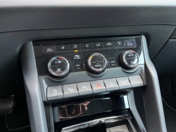 Skoda Karoq Crossover 1.5 TSI ACT 150KM 2017 Skoda Karoq 1.5 benzyna 150 KM automat kamera zarej w PL zadbany zamia, zdjęcie 21