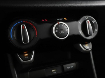 Kia Picanto III Hatchback 5d Facelifting 1.0 DPI 67KM 2023 Kia Picanto grzane fotele klimatyzacja niski, zdjęcie 23
