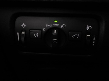 Volvo 2017 Volvo V40 Cross Country 2.0D Cross Country, zdjęcie 29