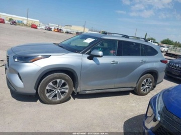 Toyota Highlander III 2021 Toyota Highlander XLE 2021 3.5l 3.5 Benzyna 295KM, zdjęcie 2