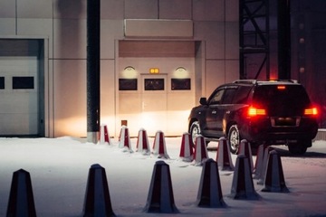 НАСТОЛЬНЫЙ СВЕТОДИОДНЫЙ СВЕТИЛЬНИК НАД ВХОДНОЙ ДВЕРЬЮ