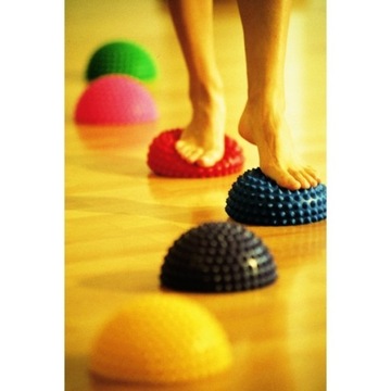 СЕНСОРНЫЕ ПОЛУШАРИИ ДЛЯ УПРАЖНЕНИЙ НА БАЛАНС