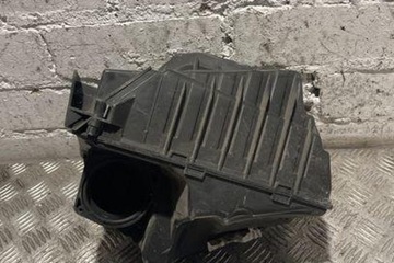 POUZDRO FILTRU VZDUCHU RENAULT MEGANE III HATCHBACK (BZ0_) 8200947663