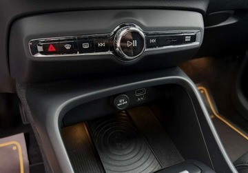 Volvo XC40 Crossover 2.0 D4 190KM 2018 Volvo XC 40 D4 190KM AWD SKORA panorama BLISautomat GWARANCJAHARMANKARDON, zdjęcie 29