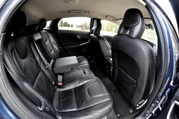 Volvo V40 II Hatchback 1.6 D2 115KM 2013 Volvo V40 1.6Hdi 115KM Navi Skóra Pdc Grzane, zdjęcie 9