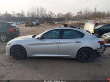 Alfa Romeo Giulia II Sedan Facelifting 2.0 Turbo 280KM 2020 Alfa Romeo Giulia Sport 2020 2.0 Benzyna 280KM, zdjęcie 2