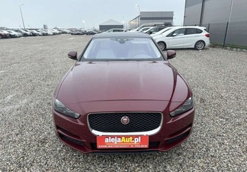 Jaguar XE Sedan 2.0 i4 200KM 2016 Jaguar XE 2.0 BENZ 200 KM 136.000 km Warszawa 2.0 Benzyna 200KM, zdjęcie 9