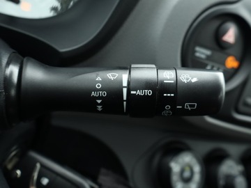 Toyota Yaris IV Hatchback 1.0 VVT-i 72KM 2021 Toyota Yaris 1.0 VVT-i, Salon Polska, zdjęcie 13