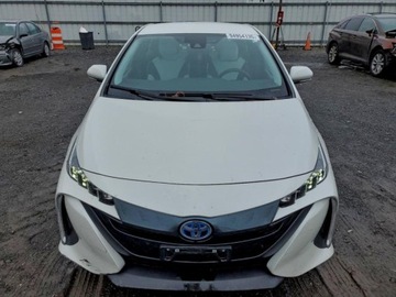 Toyota Prius IV Hatchback 1.8 Hybrid 122KM 2019 Toyota Prius Prime Plus, 1.8L, od ubezpieczalni 1.8 Hybryda 121KM, zdjęcie 1